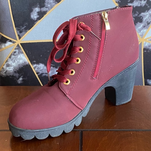 Cute Burgundy Booties - Picture 2 of 5